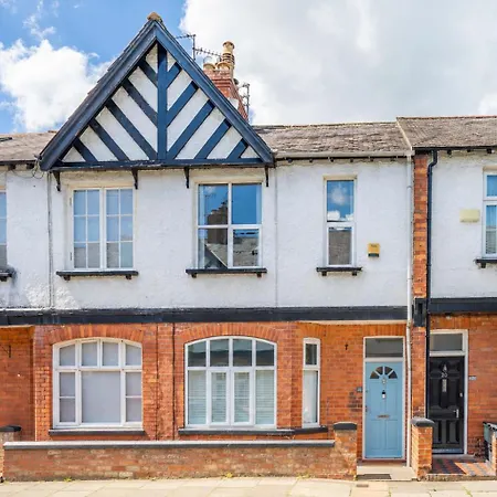 22 North Parade *